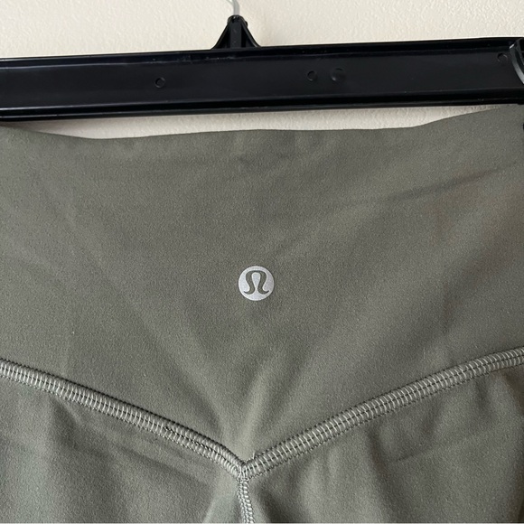 Lululemon Align Jogger Crop *23"
Army Green - Picture 8 of 13